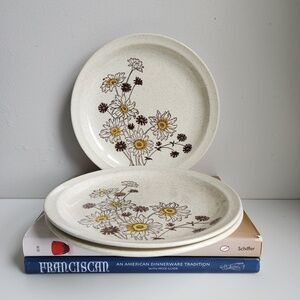 Vintage Roycroft Daisy Stoneware Dinner Plates - Set of 3